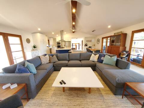 The Lake House on Kawagama w/ Sauna & EV Charger