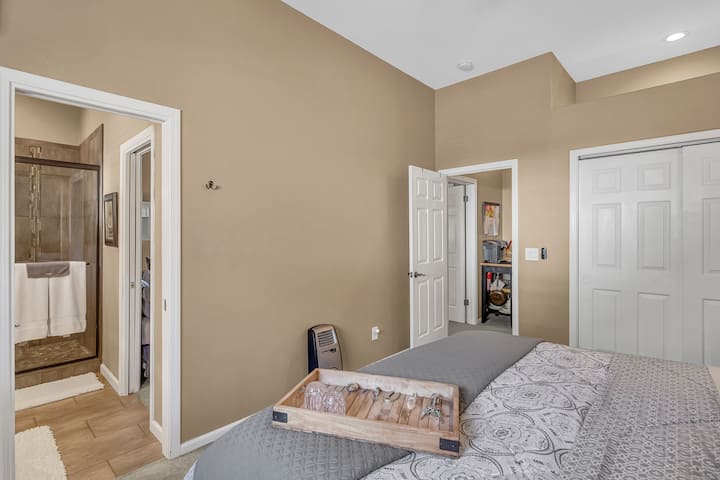 Соба бр. 1

Ажурирана 4-1-22