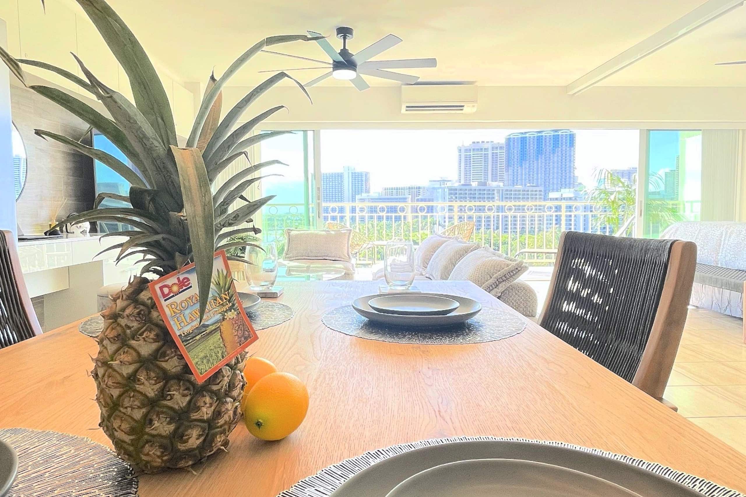 Condo in Honolulu · ★4.89 · 1 bedroom · 1 bed · 1 private bath - Image 4