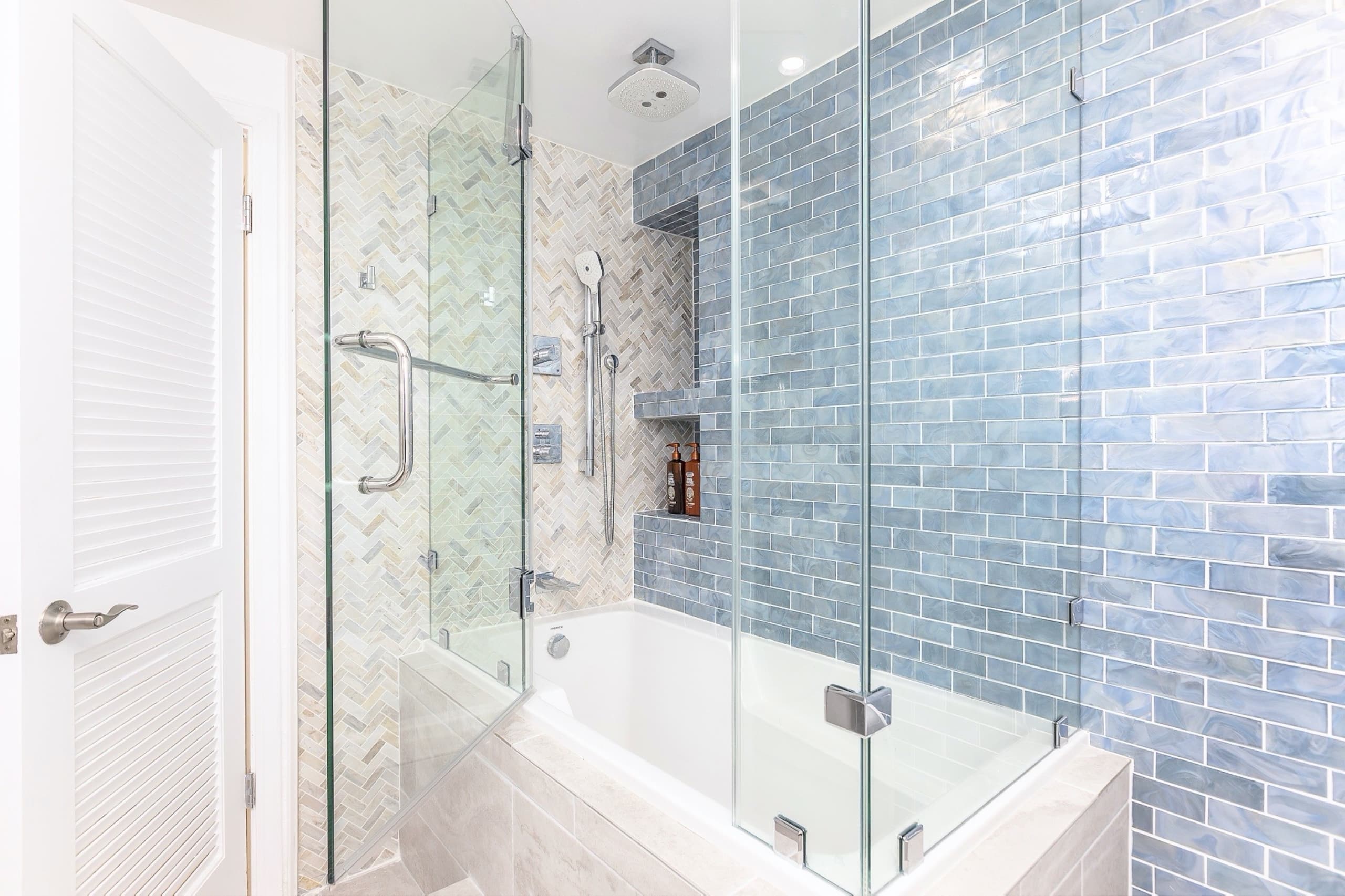 Condo in Honolulu · ★4.89 · 1 bedroom · 1 bed · 1 private bath - Image 11