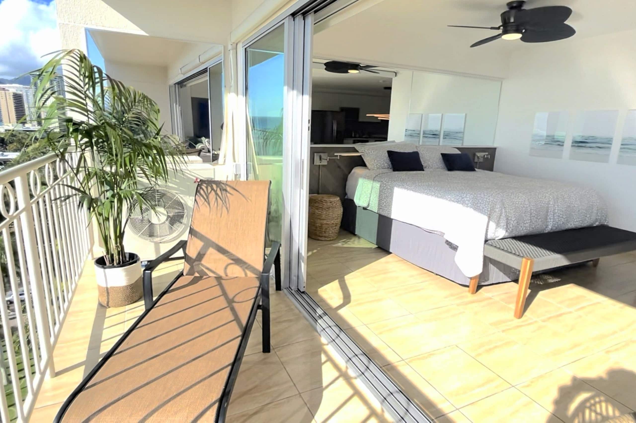 Condo in Honolulu · ★4.89 · 1 bedroom · 1 bed · 1 private bath - Image 14