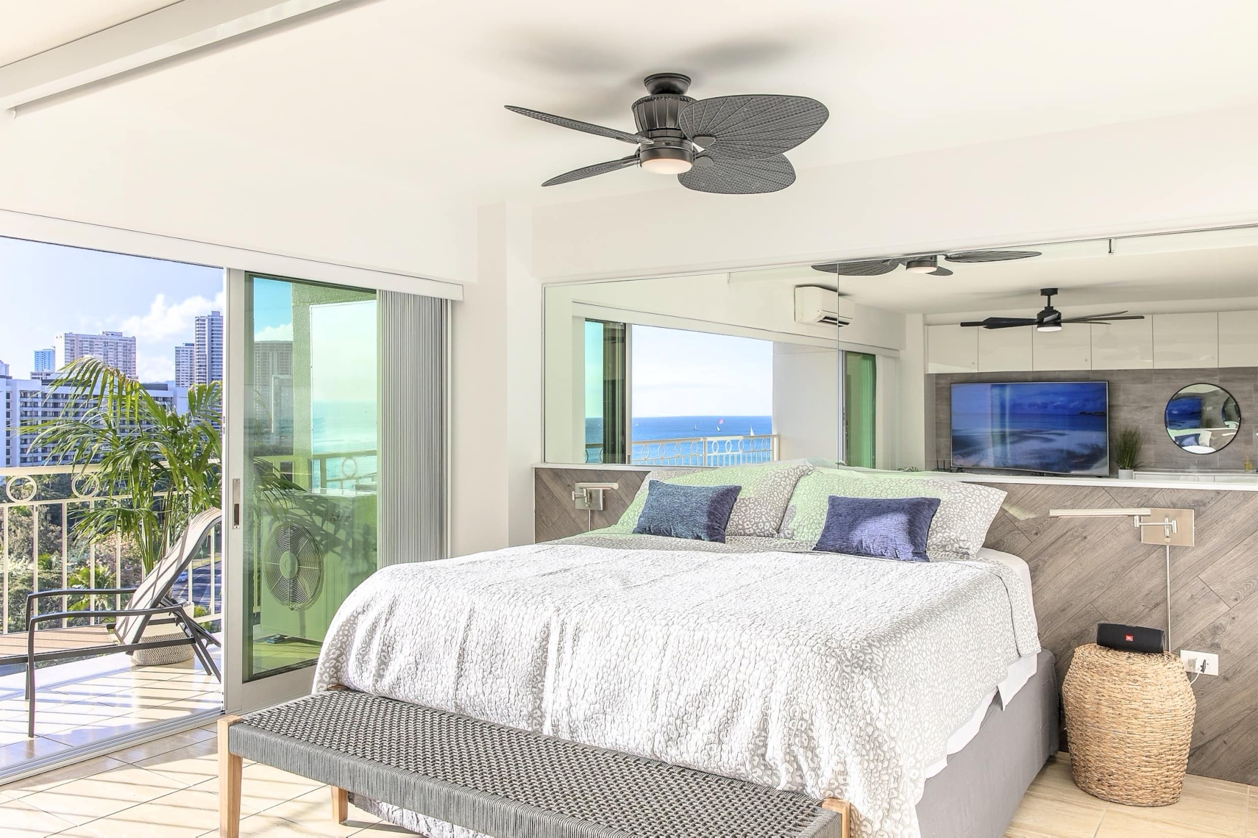 Condo in Honolulu · ★4.89 · 1 bedroom · 1 bed · 1 private bath - Image 9