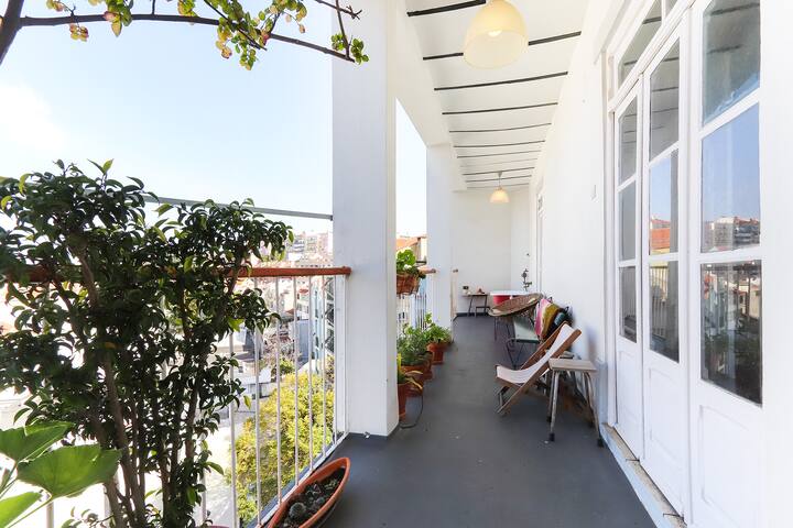 Lovely family home in Graça