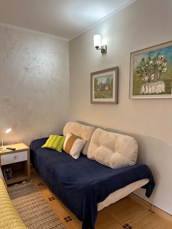 Cozy Loft For Two With Parking - Budva