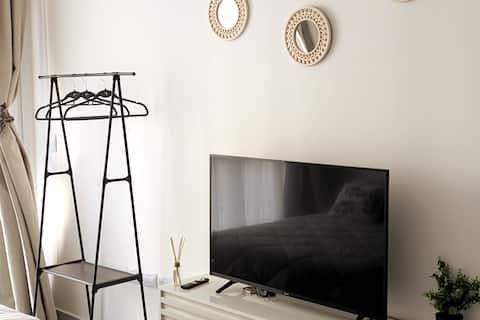 Popular Airbnb listing: Modern and designer apartment in Departamento General Roca