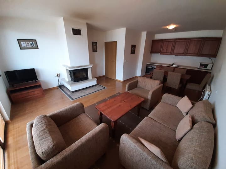 SPACIOUS TWO BEDROOM APARTMENT, Bansko Apartments for Rent in Bansko, Blagoevgrad, Bulgaria