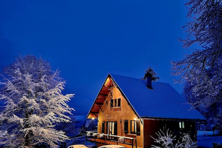 Chalet Dans La Vallée De Luchon - Les