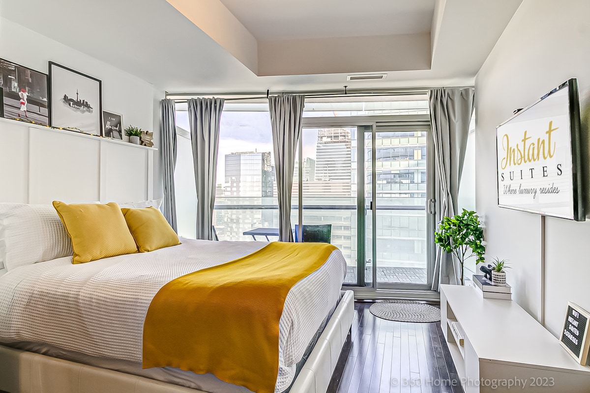 Навистина уживав во престојот! Кондоминиумот е совршено ситуиран. Просторот беше прилично удобен и погледот од балконот беше прекрасен. Одлично за сместувања со средна должина во Торонто, бидејќи сте во срцето на нештата со удобни и пристапни удобности.