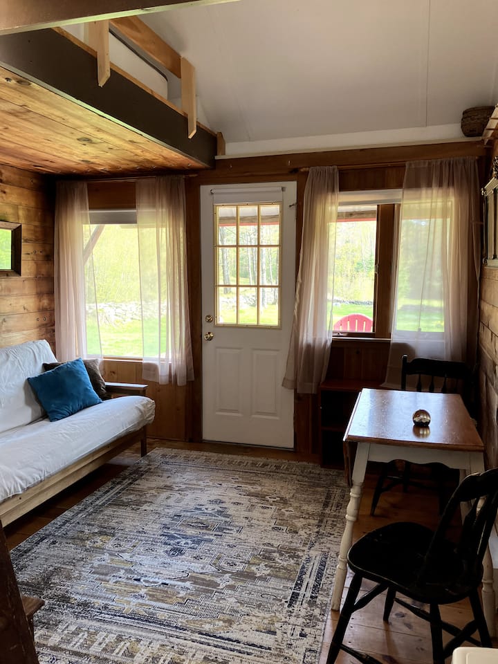 Stone Fence Cabin - Vermont