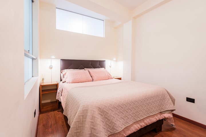 Kitanda chenye ukubwa wa chumba cha kulala cha pili  