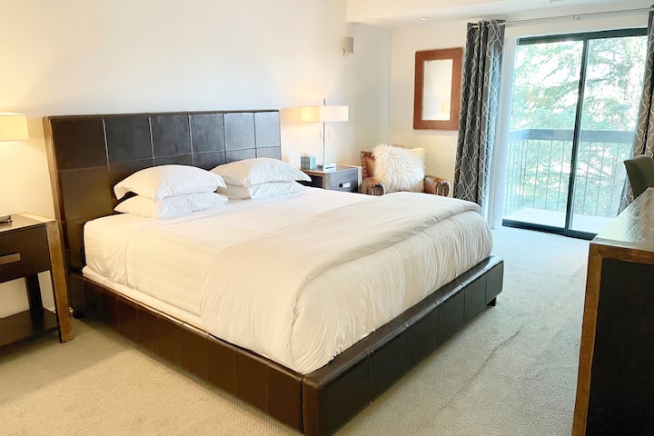 ห้องนอนใหญ่ 1 เตียงคิงไซส์