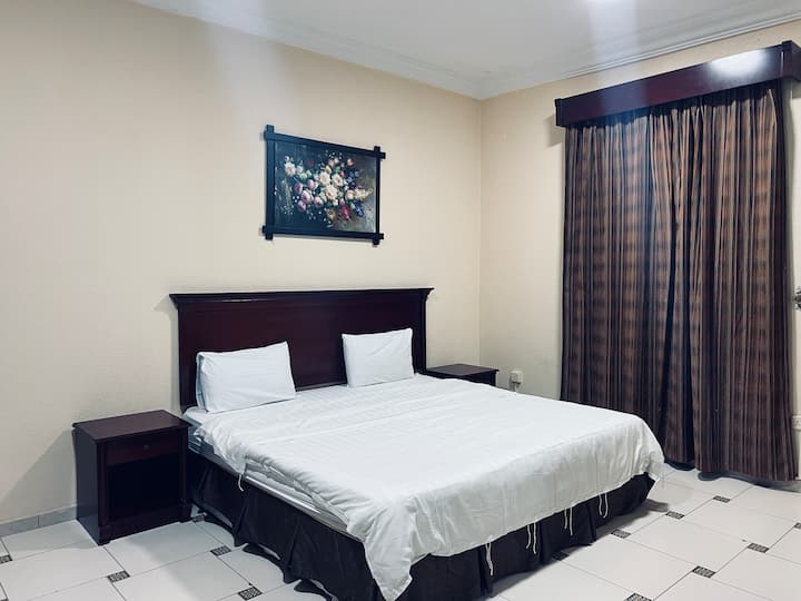 2 Bedroom Apartment & Lounge Aparthotels for Rent in Yanbu Al Bahr