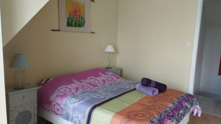Chambre 1 (140 × 190 سم)
