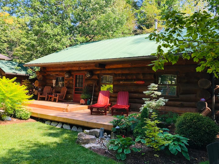 Point Clark Log Cabin, A Short Walk to Lake Huron Cabins for Rent in