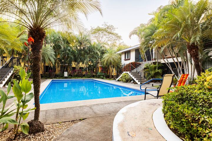 Coco Beach Home, One block to the beach