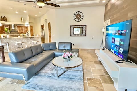 Top Airbnb: Vincemark Villa | Resort Style Pool, Gazebo &Games in Gilbert