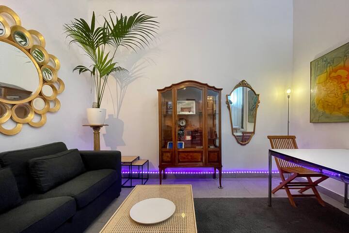 Apartment near metro and tram