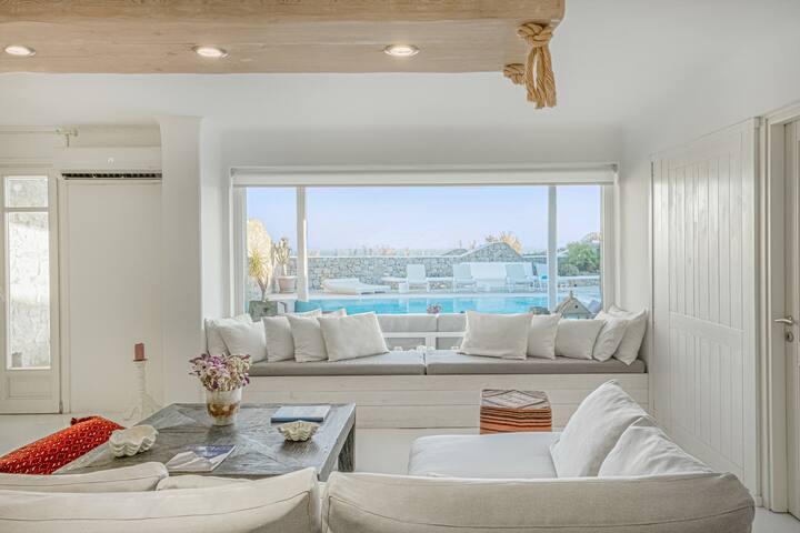 Mando 1 Pool Villa w Sea Views – Five Bedrooms gallery image 3