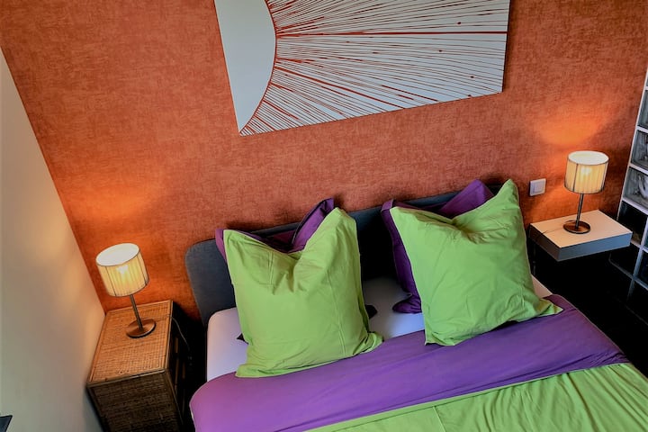 Საძინებელი - საწოლი 160 × 200