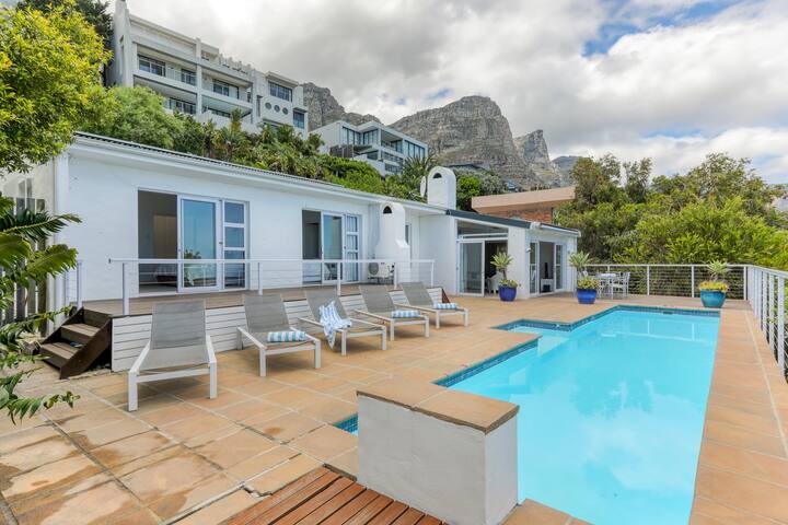 Rontree Camps Bay – Home with Pool & Ocean Views gallery image 3