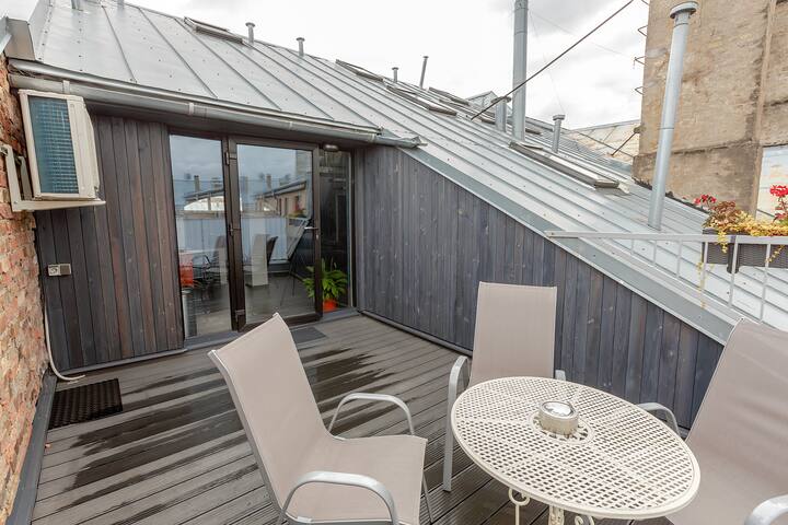 Penthouse apartment gallery image 5