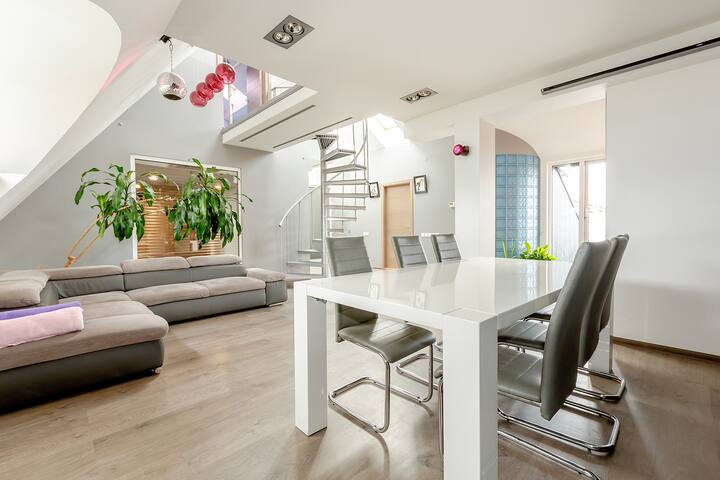 Penthouse apartment gallery image 2