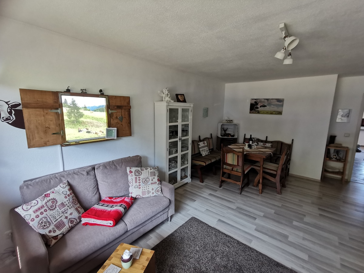 Top Airbnb: Separate Rooms & Views: 62 m² in Oberstaufen in Oberstaufen