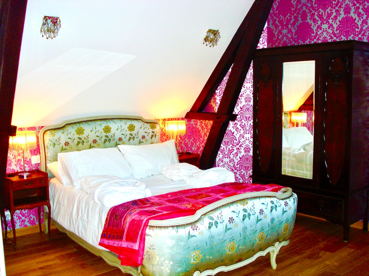 West Wing family bedroom