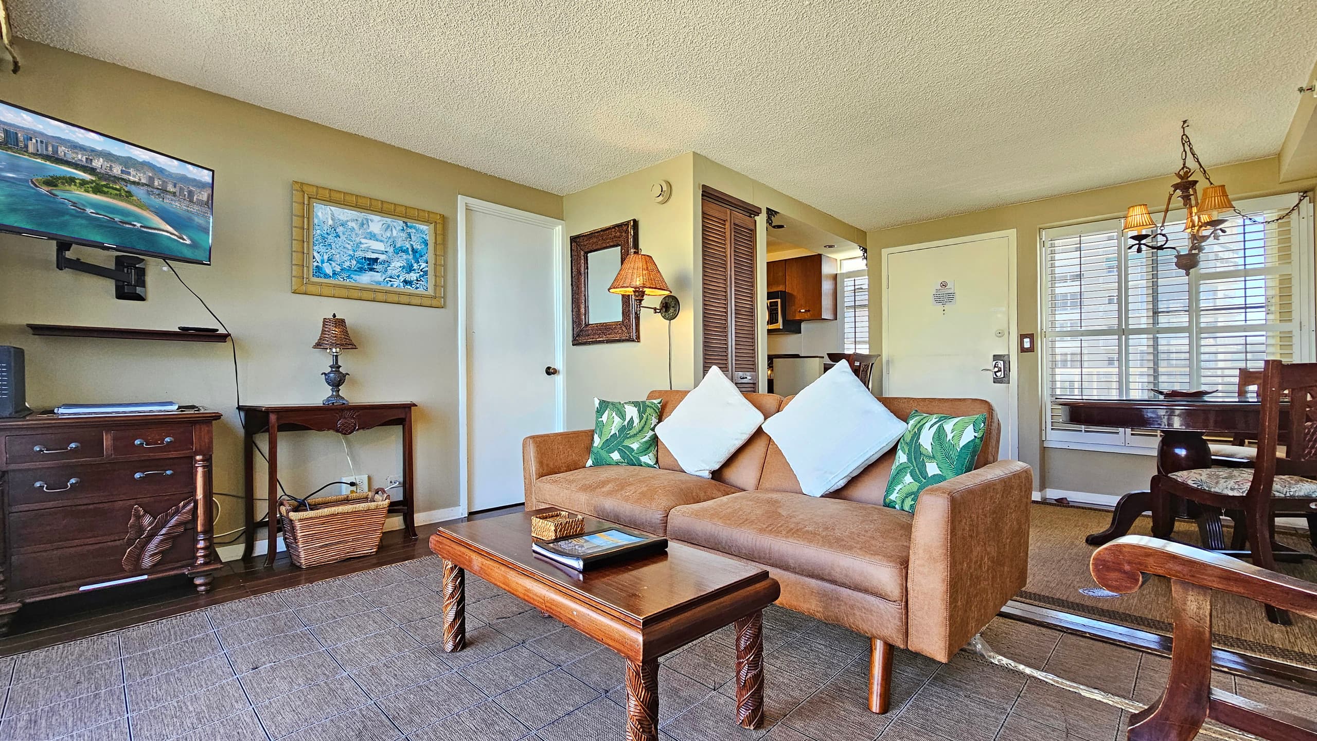 Condo in Honolulu · ★4.36 · 1 bedroom · 1 bed · 1 private bath - Image 6