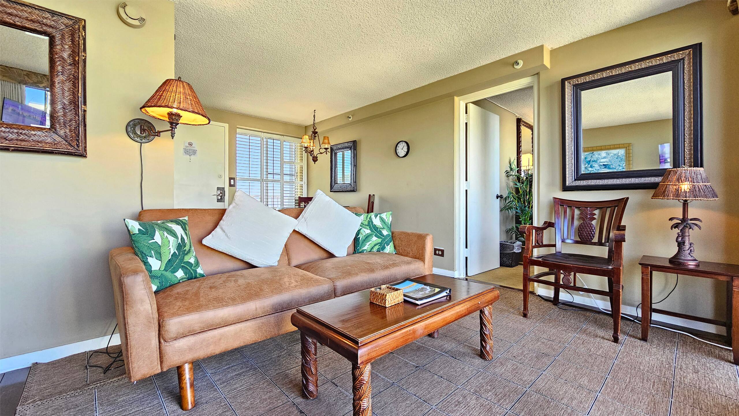 Condo in Honolulu · ★4.36 · 1 bedroom · 1 bed · 1 private bath - Image 3