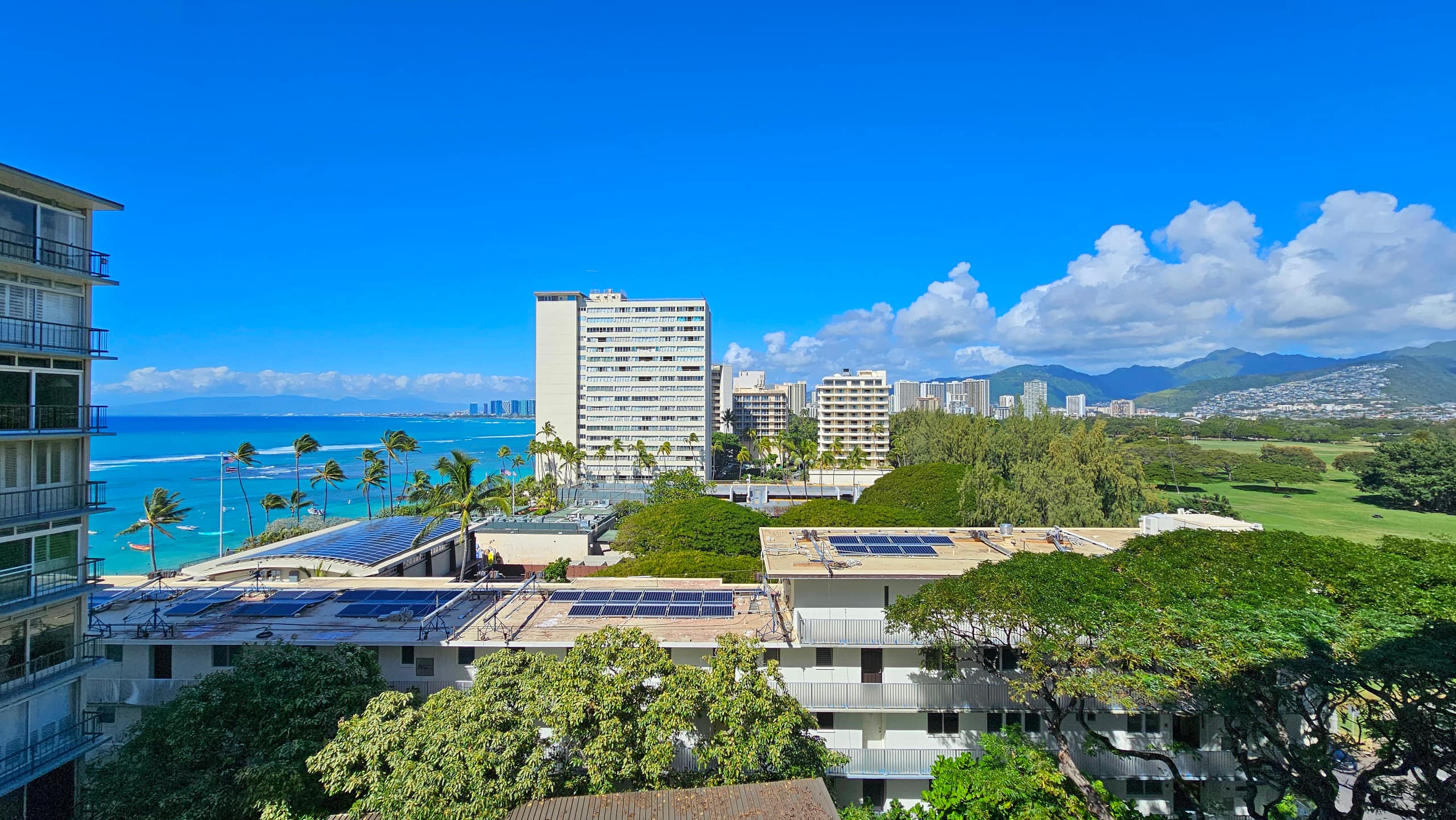 Condo in Honolulu · ★4.36 · 1 bedroom · 1 bed · 1 private bath - Image 24
