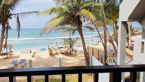 Hikka Beach Flat