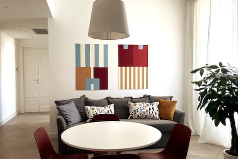 Popular Airbnb listing: Bright apartment Porta Venezia in Milano