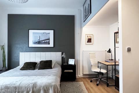 Top performing Airbnb: Business-Apartment-The_VIP_all you need! in Hanau