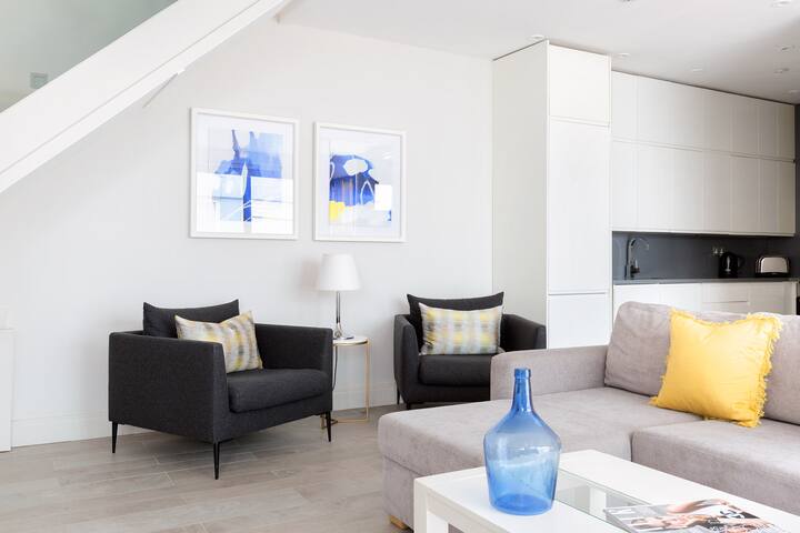 Stunning 3 beds Mews House in Earl’s Court gallery image 4