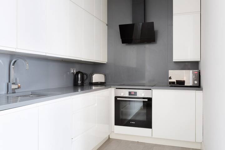 Stunning 3 beds Mews House in Earl’s Court gallery image 5