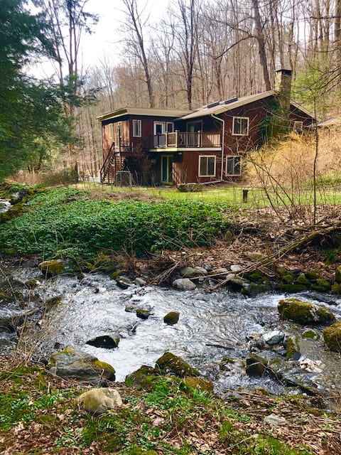 Harvey Mountain Lodge by State Forest