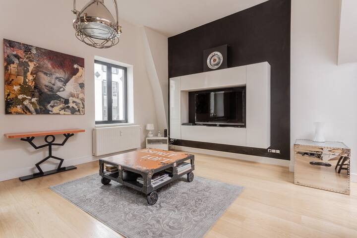 Brussels – Ave Louise 4 bed Penthouse w Terrace gallery image 3