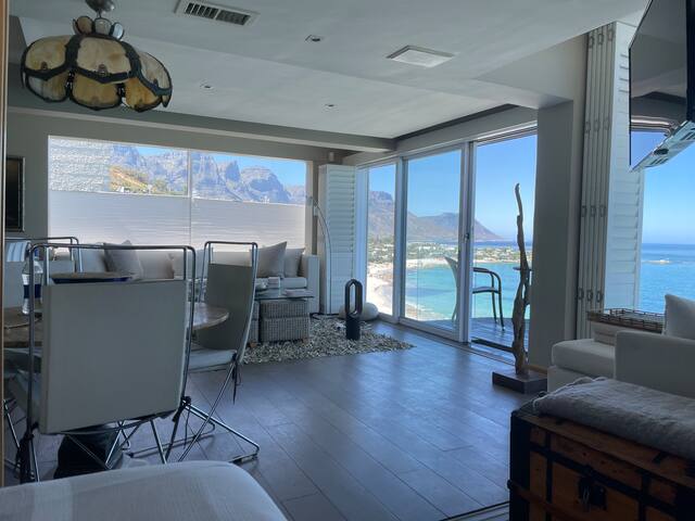 Spectacular Clifton Penthouse on 1st Beach. gallery image 3