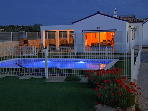 Albufeira -Jaccuzi, Heated pool (extras)