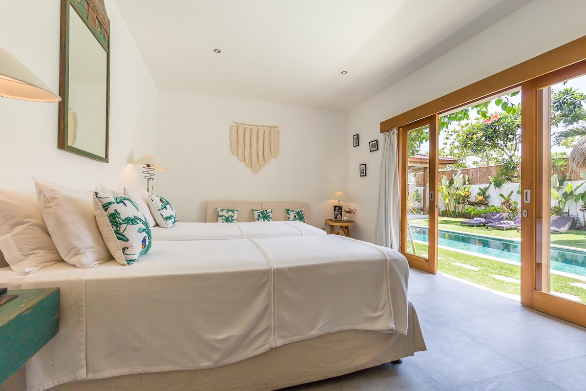 Dormitorio 4 : 3 camas individuales de 90 x 200 cm cada una