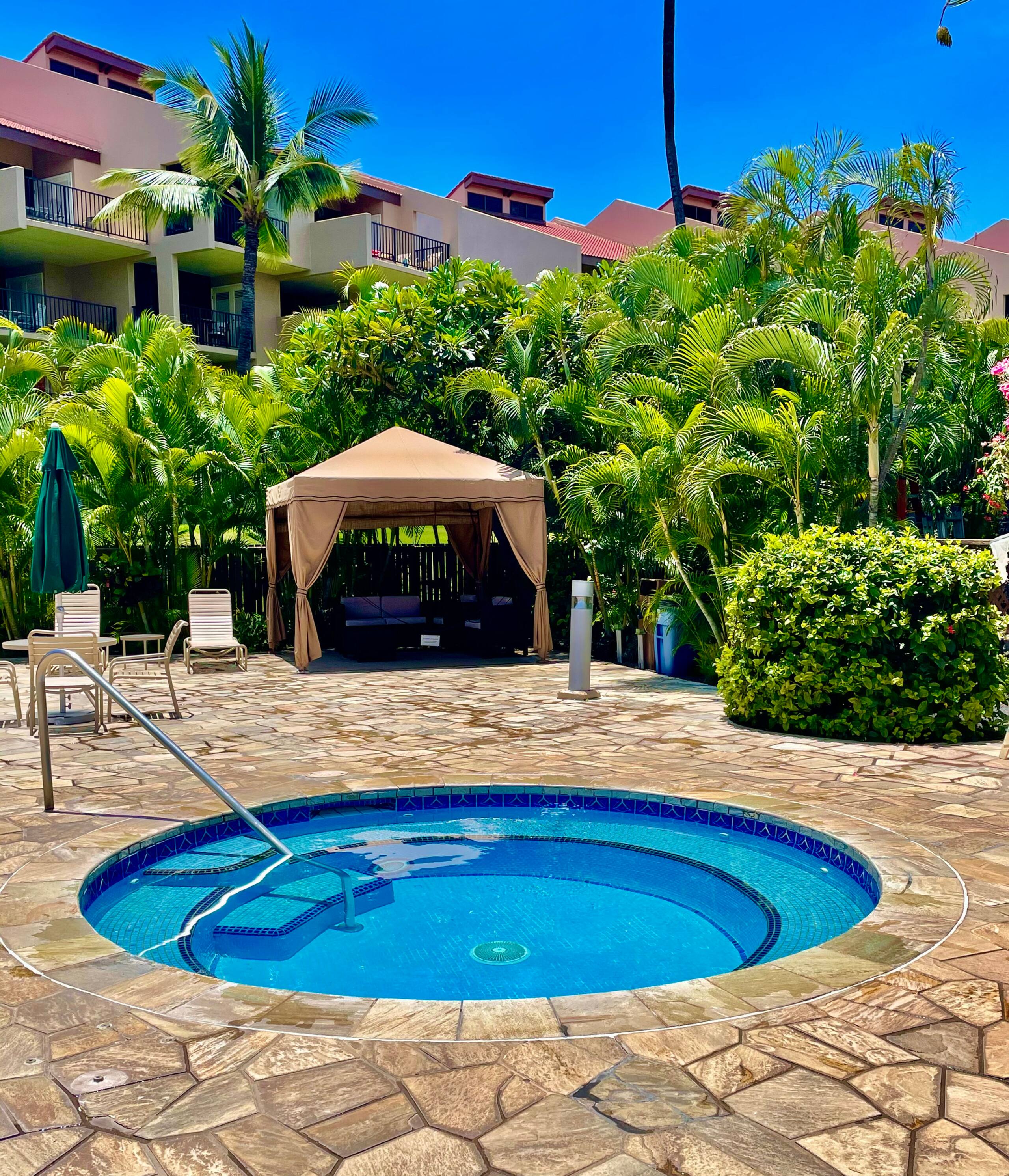 Condo in Kihei · ★4.9 · 1 bedroom · 1 bed · 2 private baths - Image 8