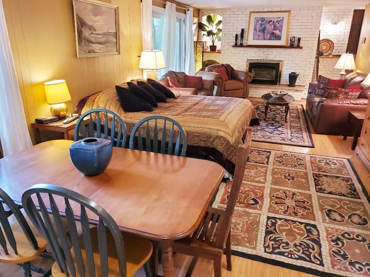 Top 10 PetFriendly Airbnbs In Kingston, Canada Updated 2024 Trip101