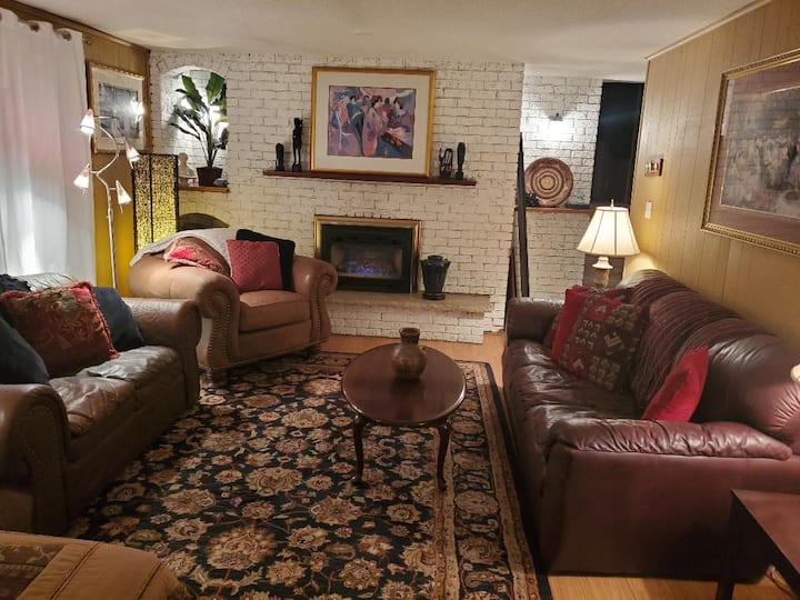 Top 10 PetFriendly Airbnbs In Kingston, Canada Trip101