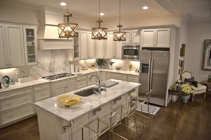 Luxury Home in the heart of Nashville!