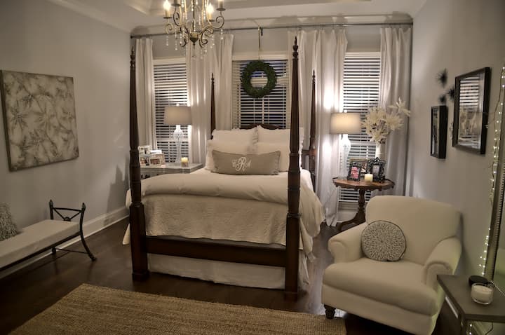 Dormitorio principal en el nivel principal