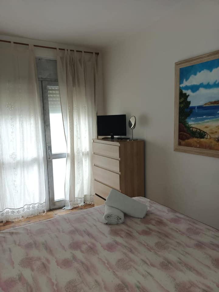 Private room 1 near Bcn