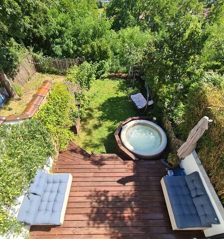 Maison à Bruxelles – Jardin, BBQ, Jacuzzi, Cinéma