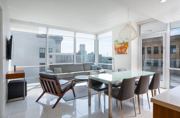 Level South Olive- Sky Suite Three Bedroom gallery image 2