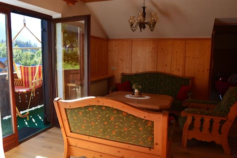 Top Airbnb: Gorgeous Traditional Family House & Mountain View in Bad Aussee